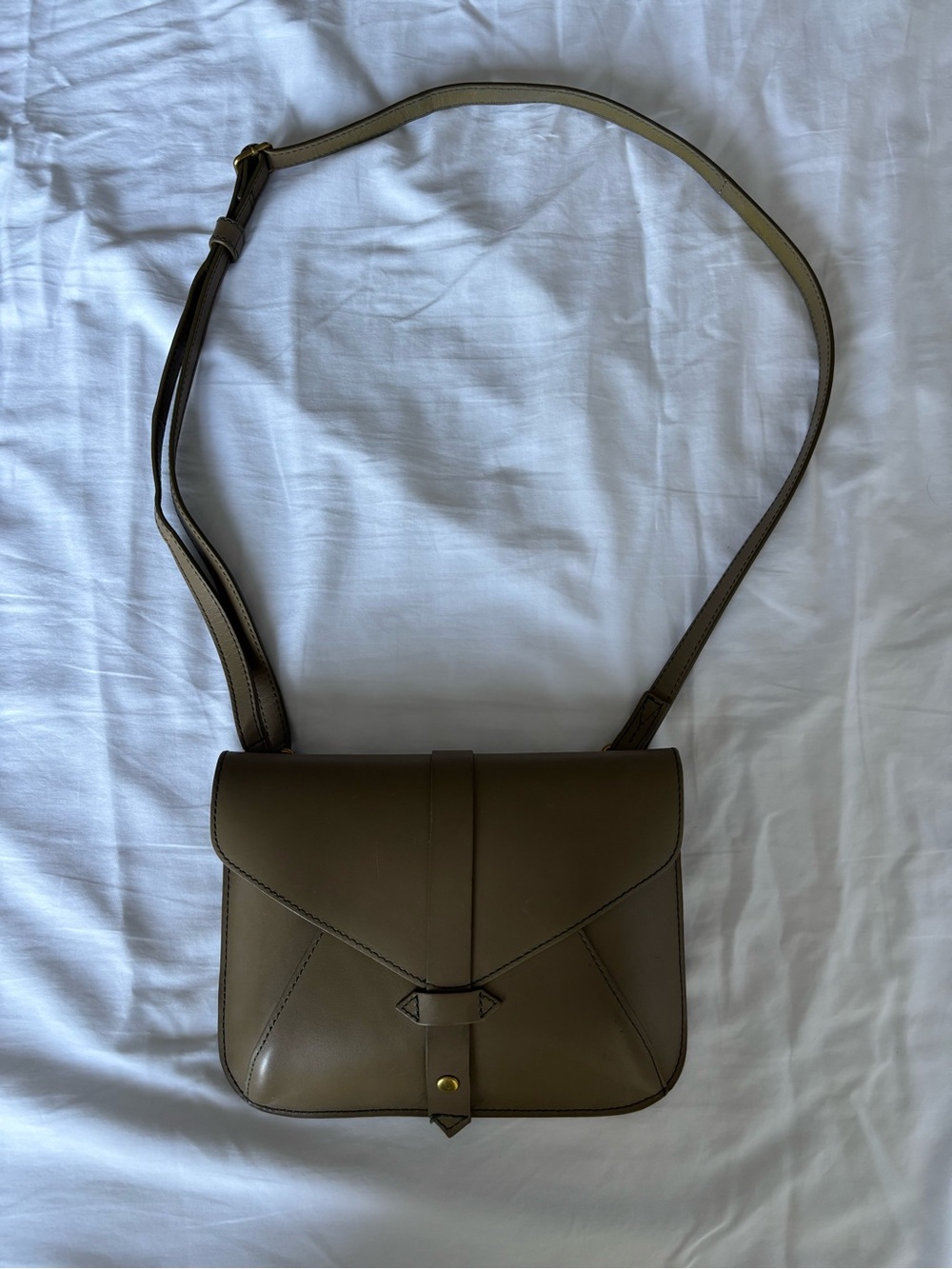 GUC IIIBeCa by Joy Gryson "Church Street" Crossbody